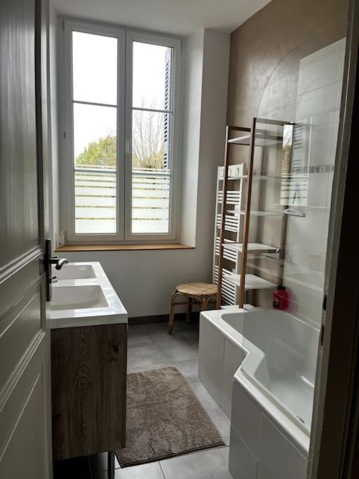 La Maison De Paulette Meuble De Tourisme 4 Etoiles Neuvy-le-Roi Ngoại thất bức ảnh